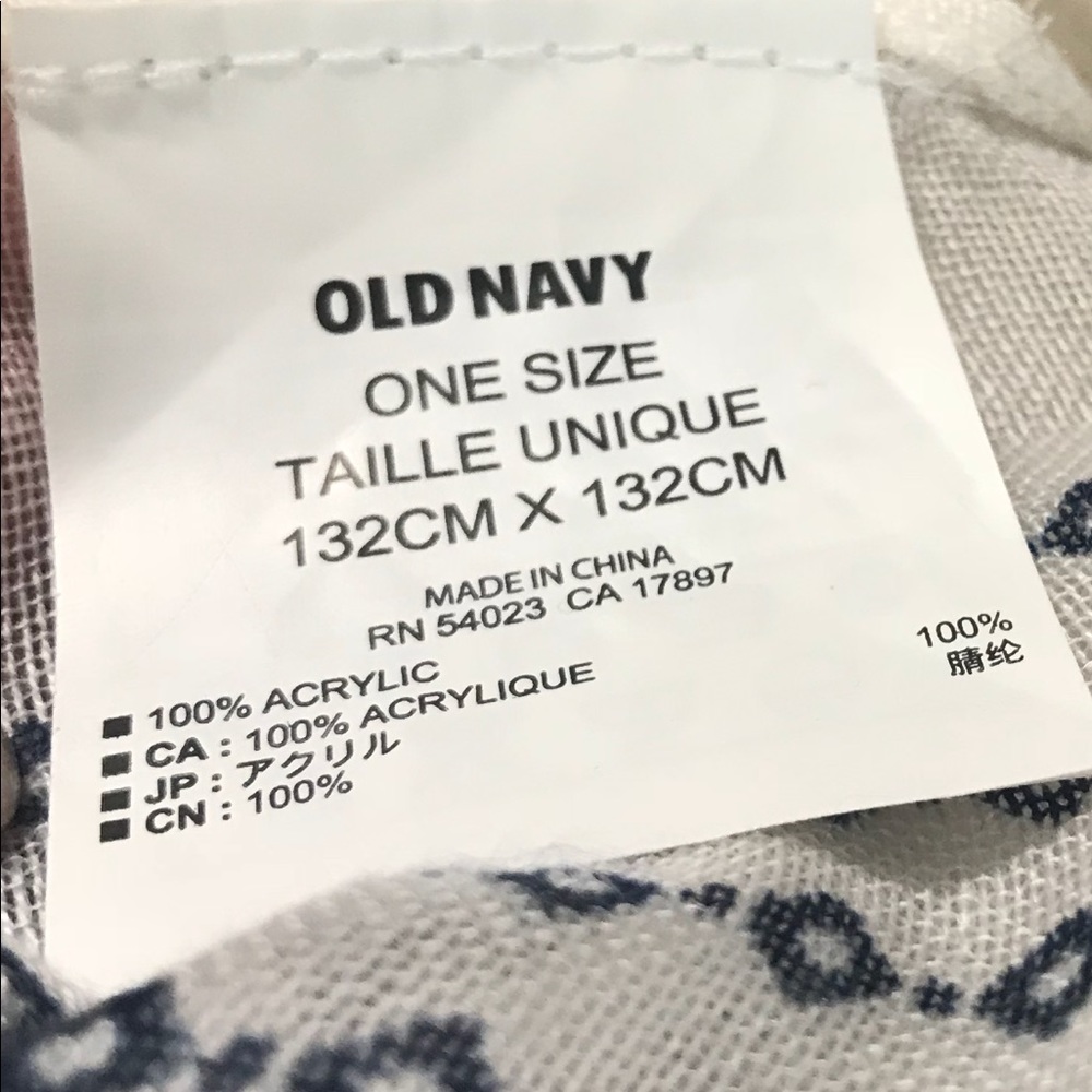 OLD NAVY scarf - Picture 2 of 2